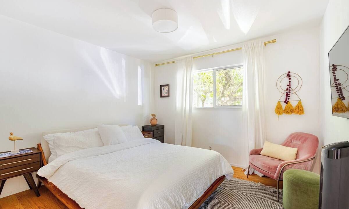 Photo of Bedroom in Upper Rockridge