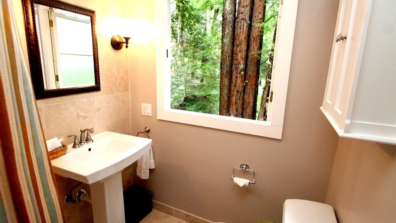 Photo of Bathroom in Northwood