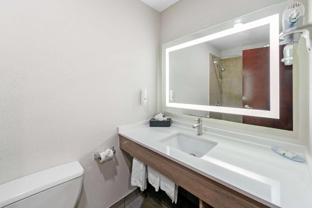 Photo of Bathroom in Downtown Sacramento