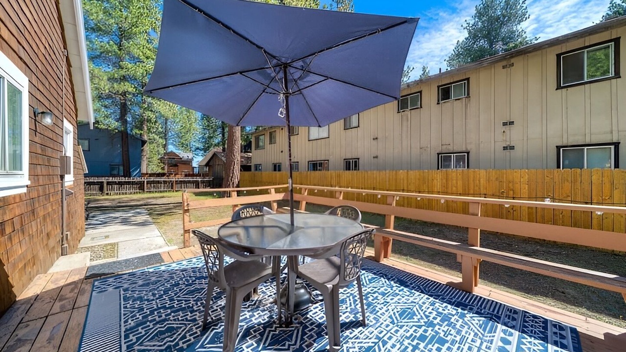 Photo of Outdoor in Al Tahoe
