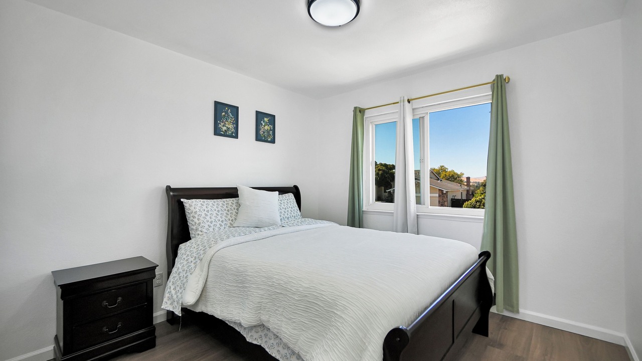 Photo of Bedroom in Antioch
