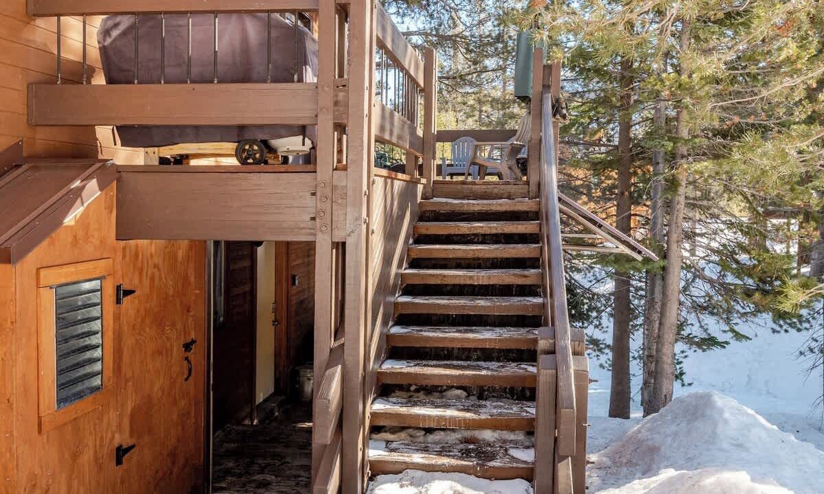 Photo of Outdoor in West Meadows