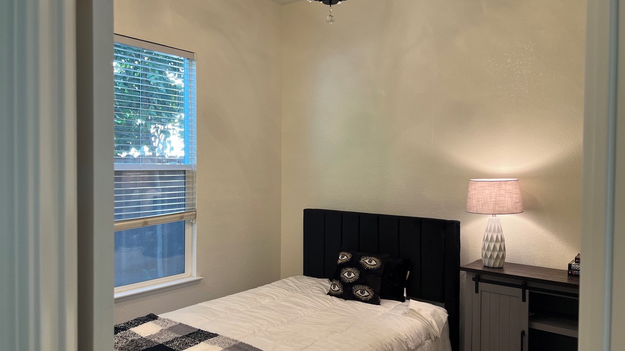 Photo of Bedroom in Willow Creek