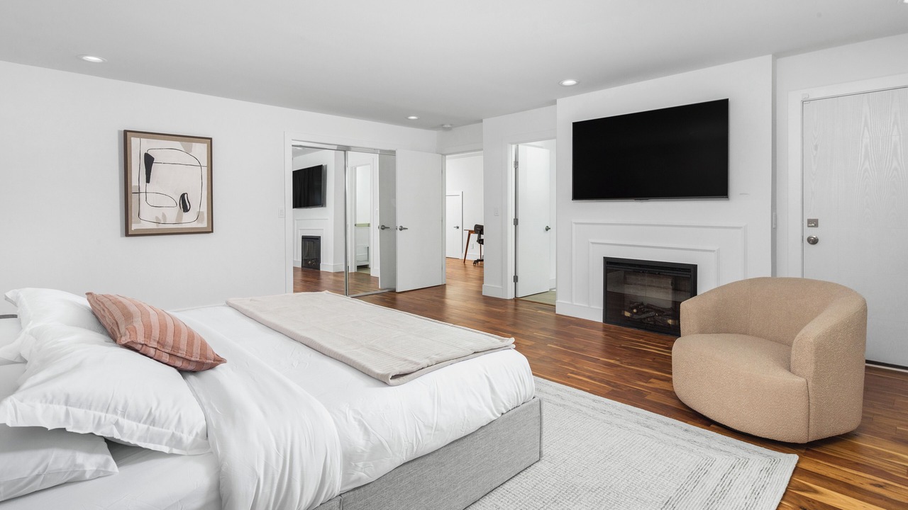 Photo of Bedroom in Oakland