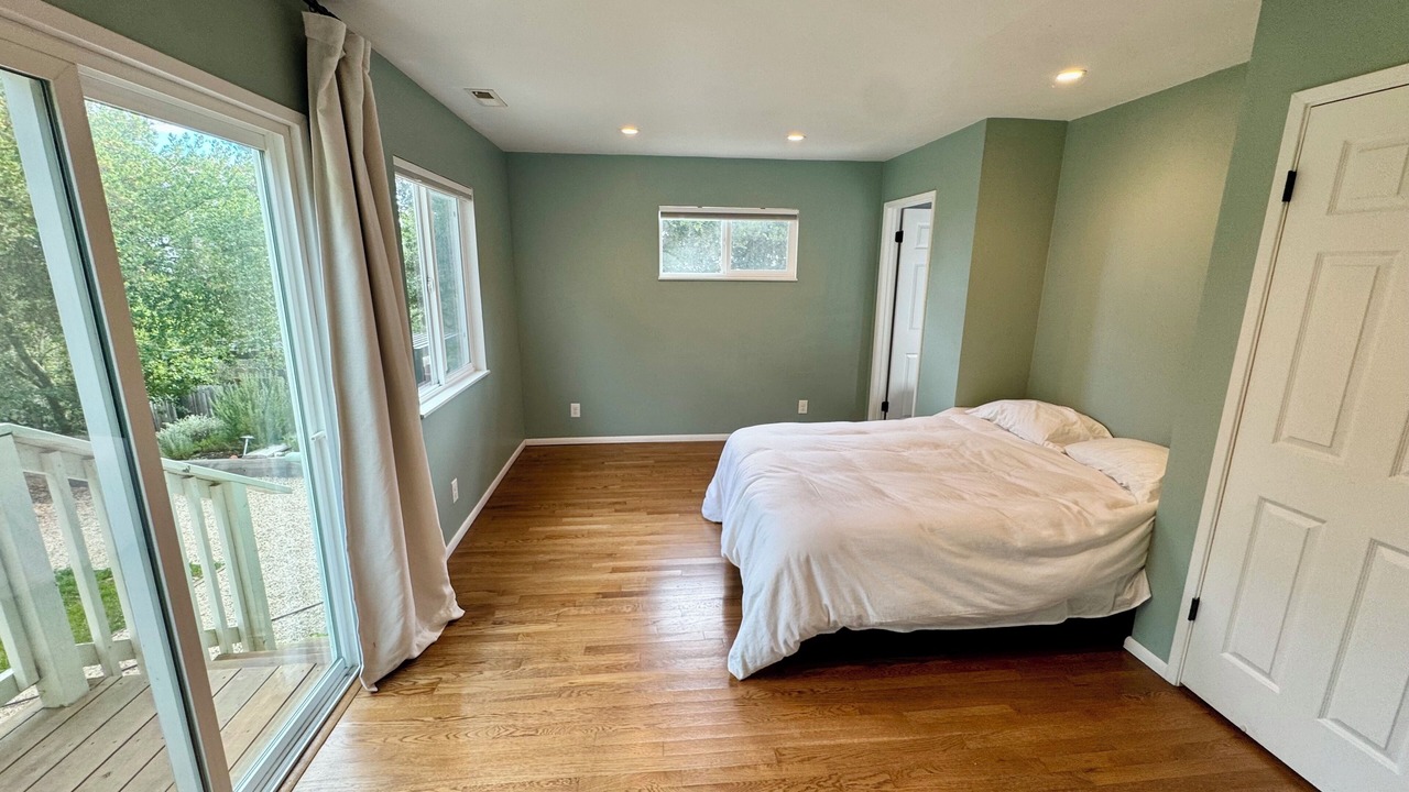 Photo of Bedroom in Monterey