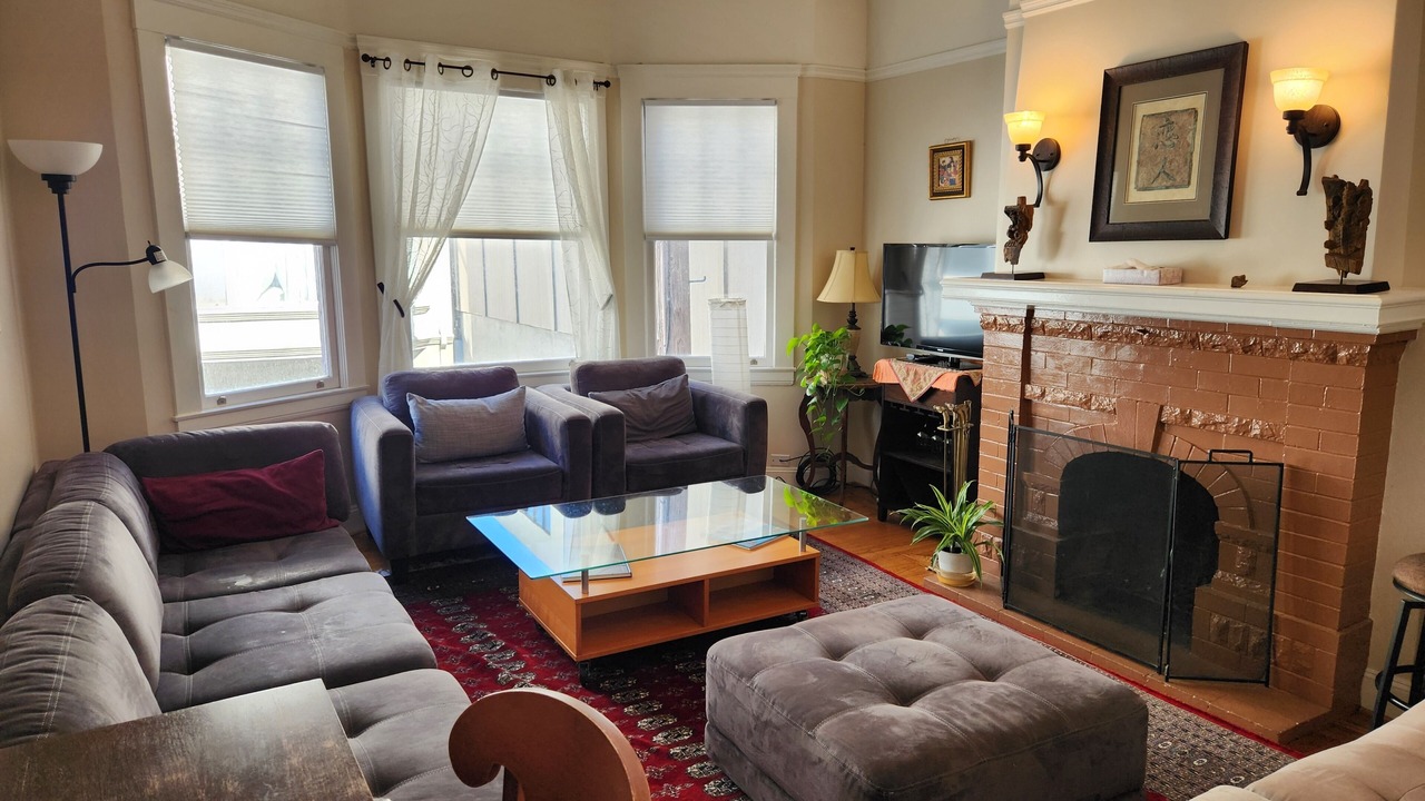 Photo of Livingroom in Inner Mission