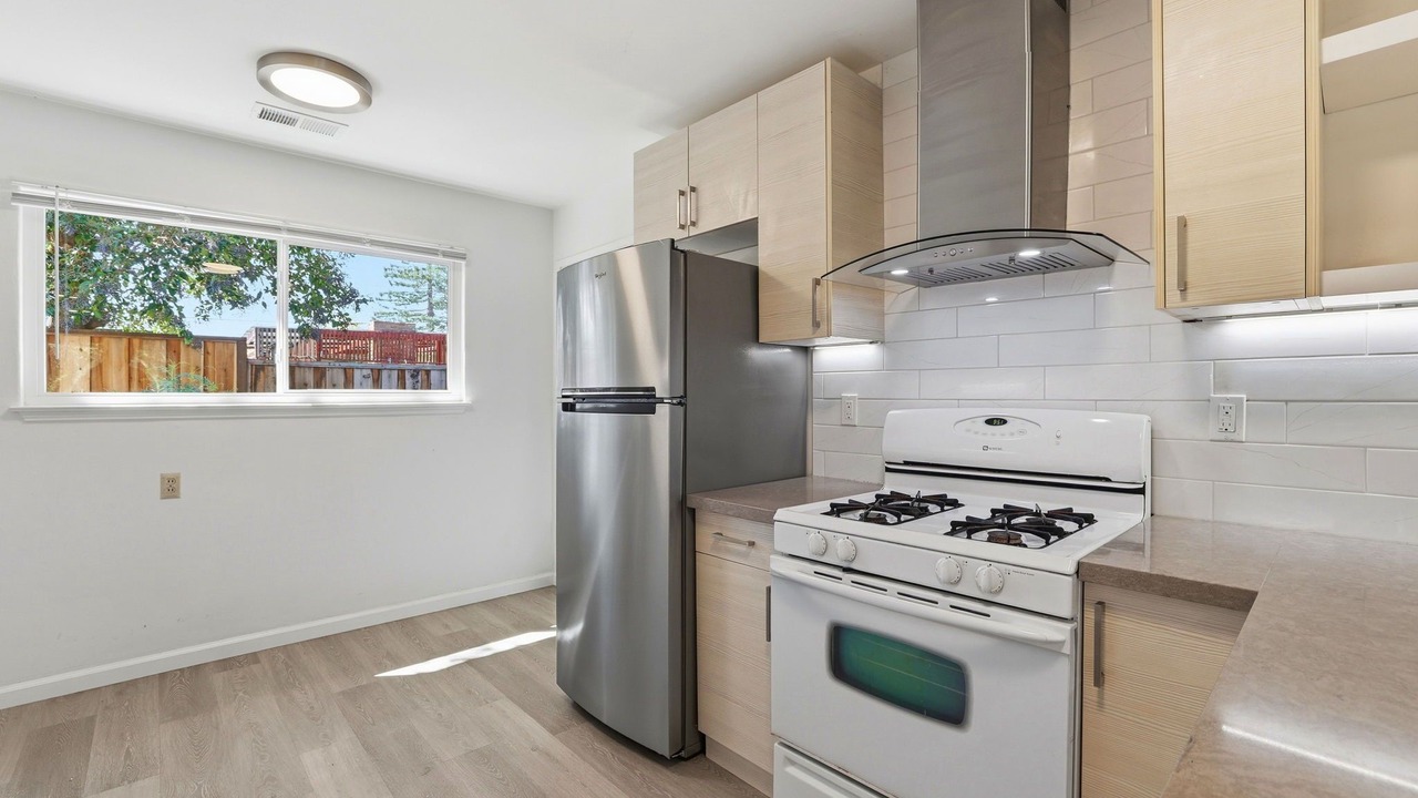 Photo of Kitchen in Old Mountain View