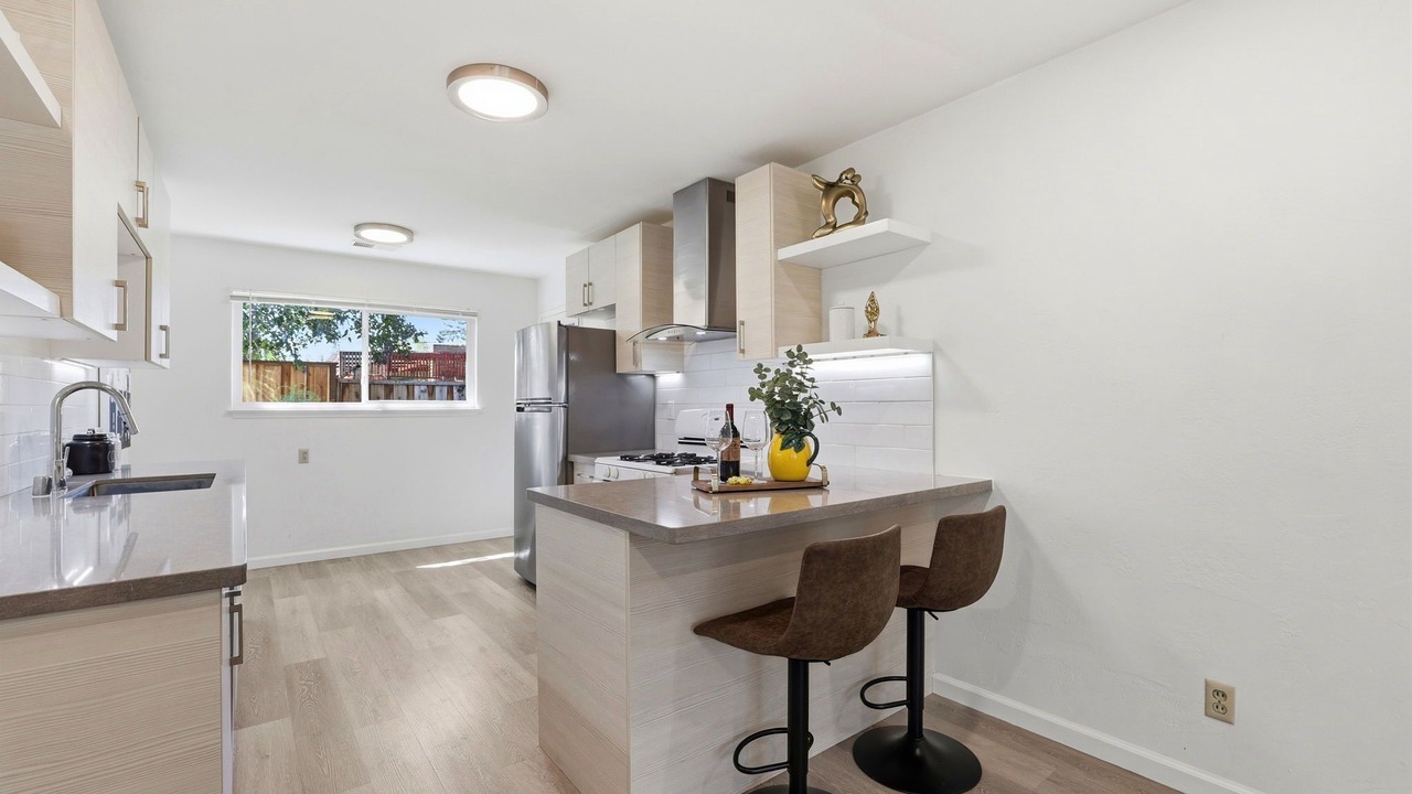 Photo of Kitchen in Old Mountain View