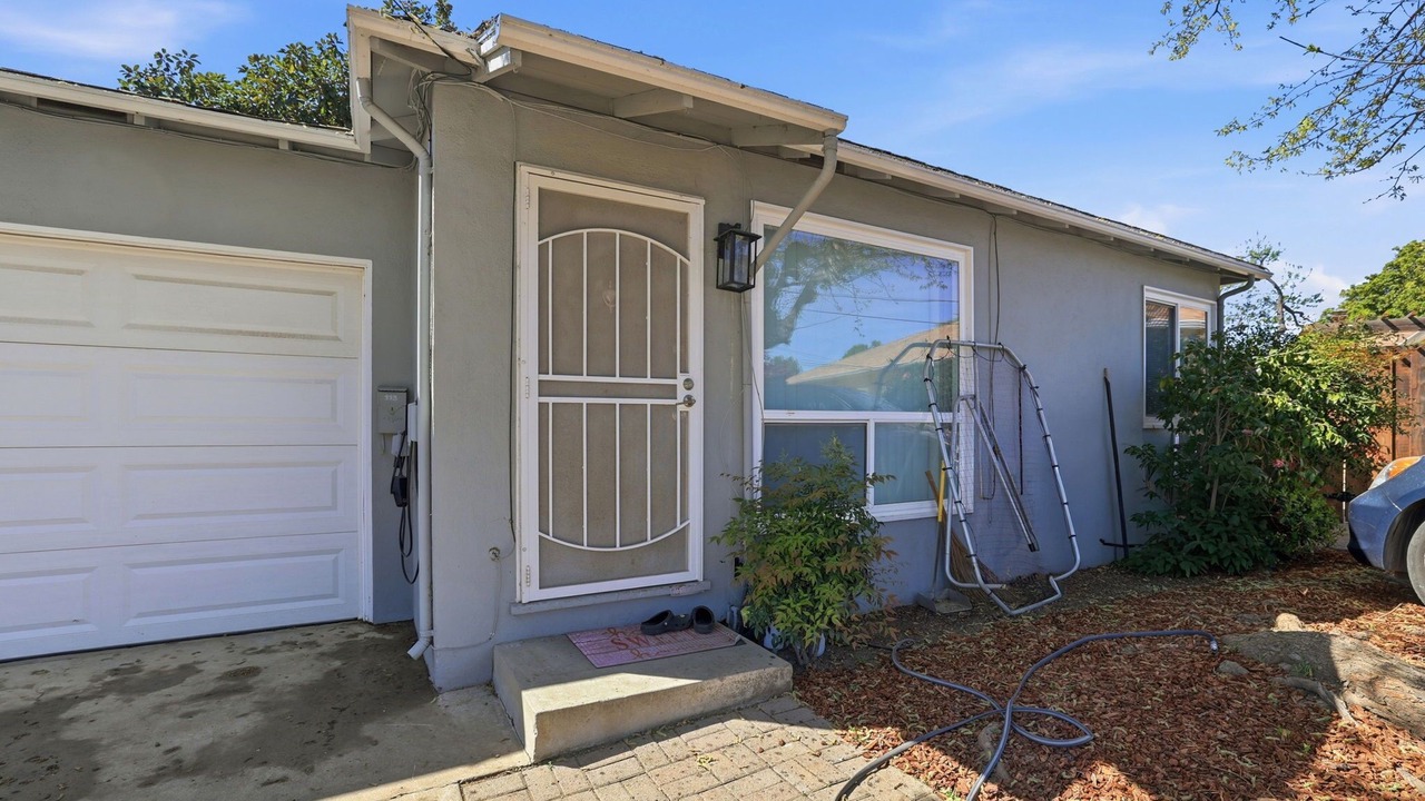 Photo of Outdoor in Old Mountain View