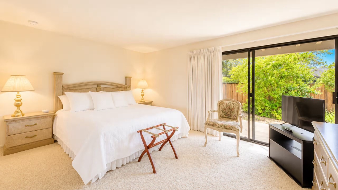 Photo of Bedroom in Golden Rectangle