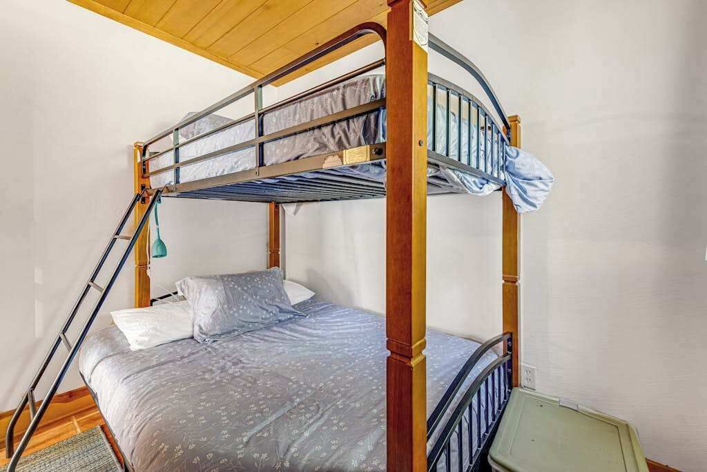 Photo of Bedroom in Harden Flat