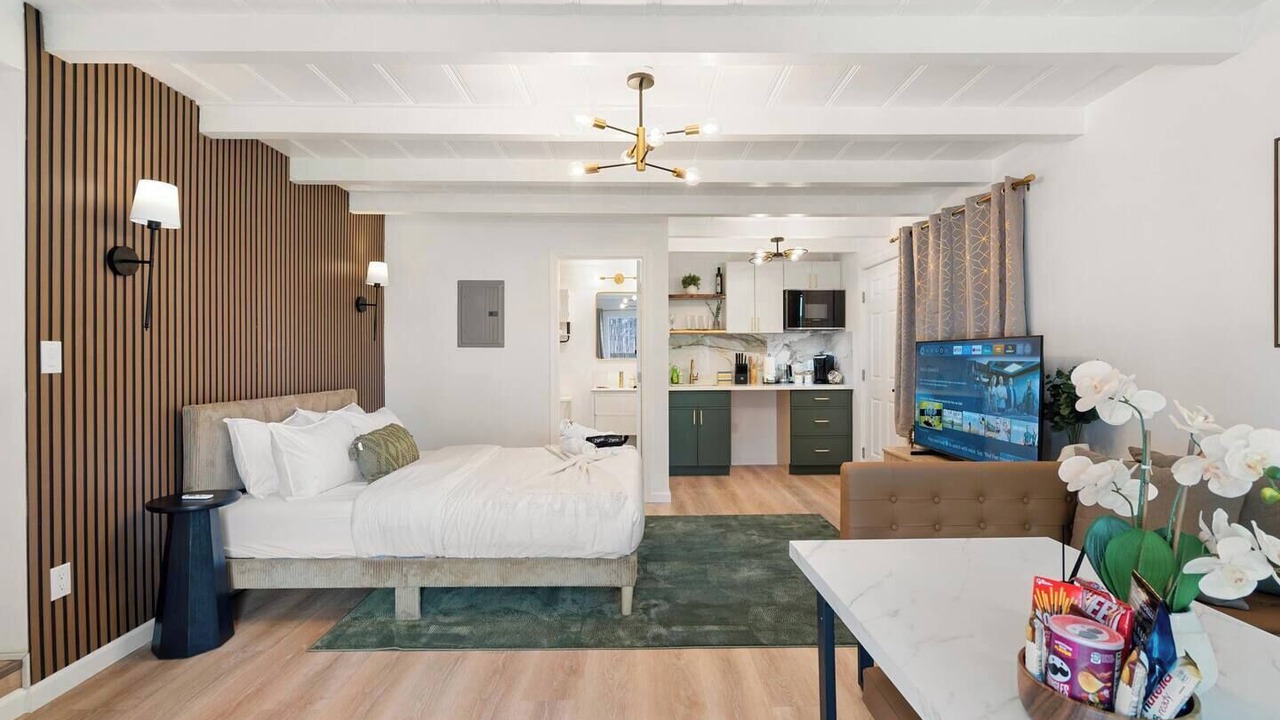 Photo of Bedroom in Pacifica