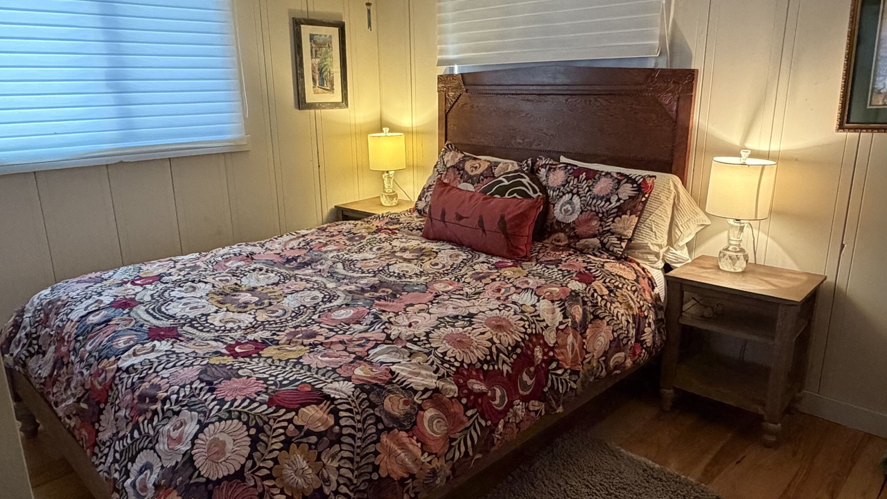 Photo of Bedroom in Guerneville