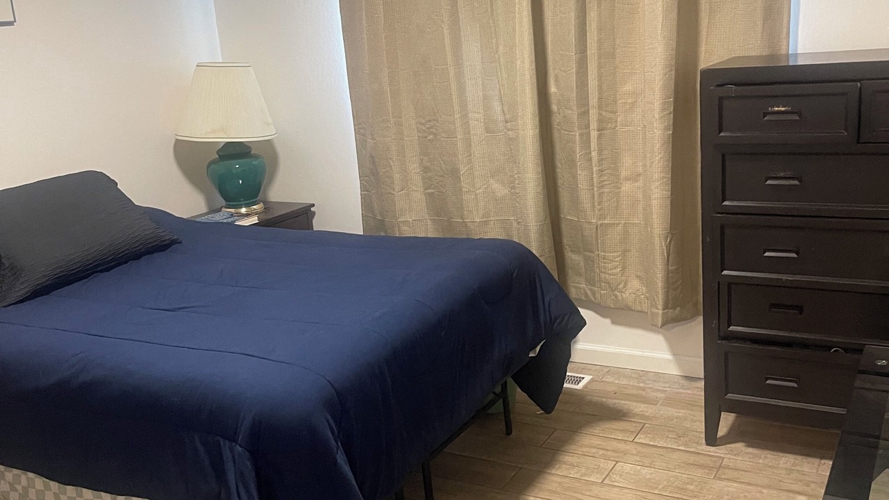 Photo of Bedroom in Pittsburg