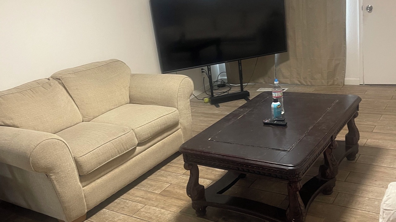 Photo of Livingroom in Pittsburg