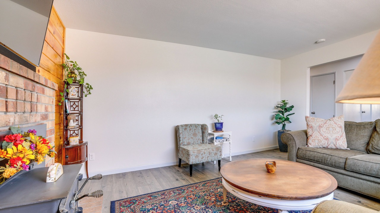 Photo of Livingroom in Plymouth