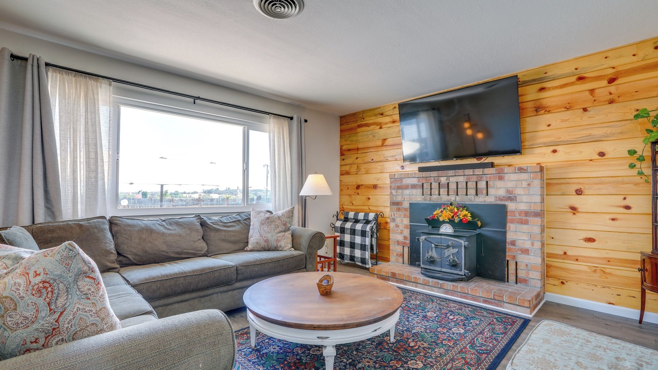 Photo of Livingroom in Plymouth