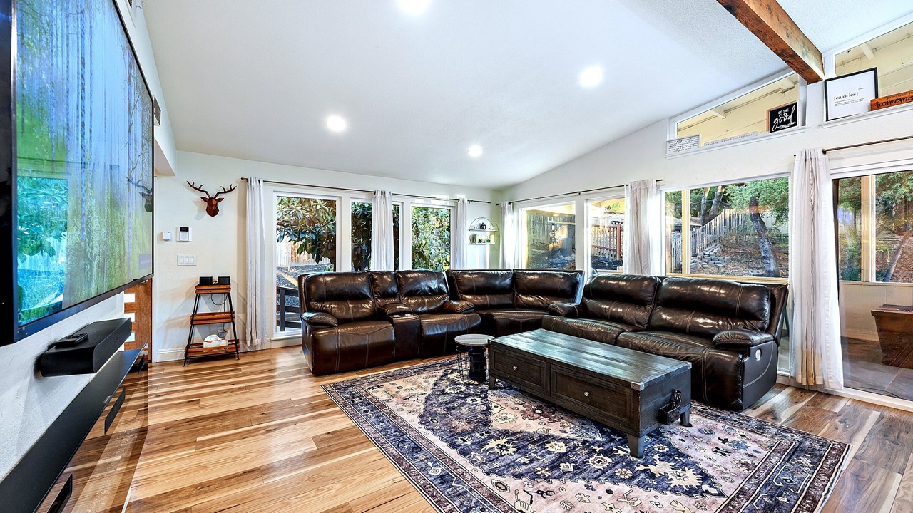 Photo of Livingroom in Fair Oaks