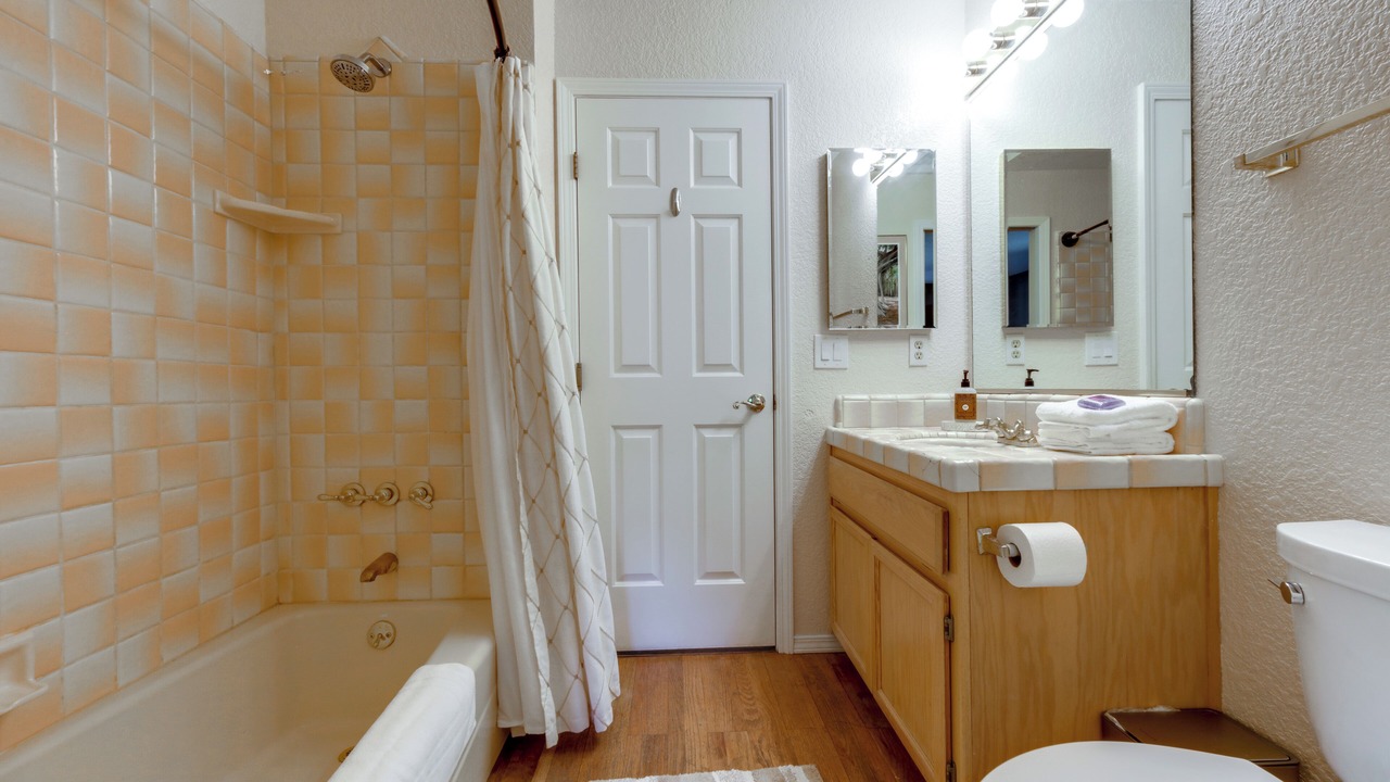 Photo of Bathroom in Auburn