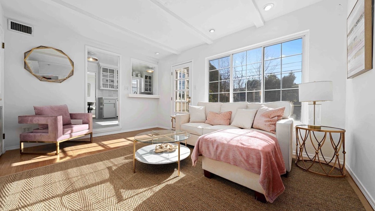 Photo of Livingroom in Arden-Arcade