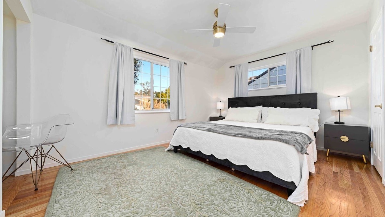 Photo of Bedroom in Arden-Arcade