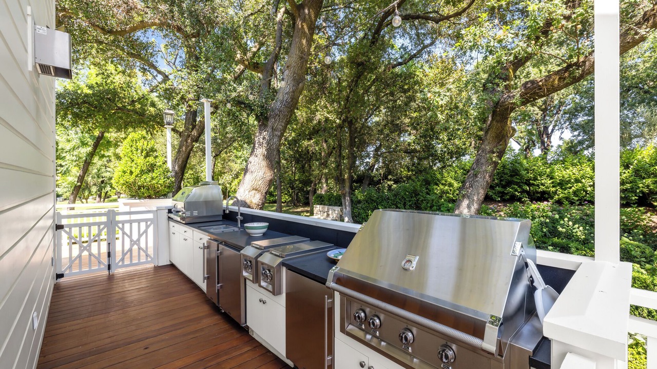 Photo of Outdoor in Rutherford