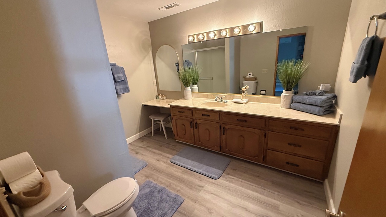 Photo of Bathroom in Oroville East