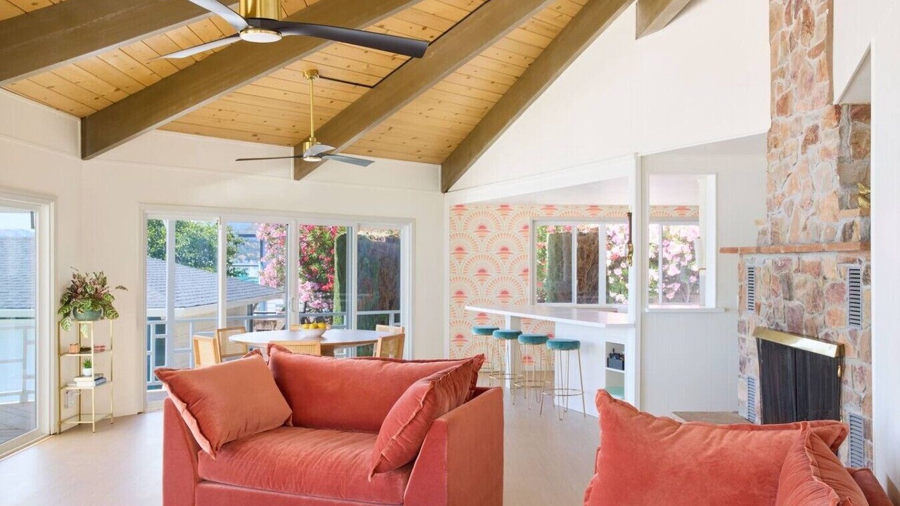 Photo of Livingroom in Clearlake