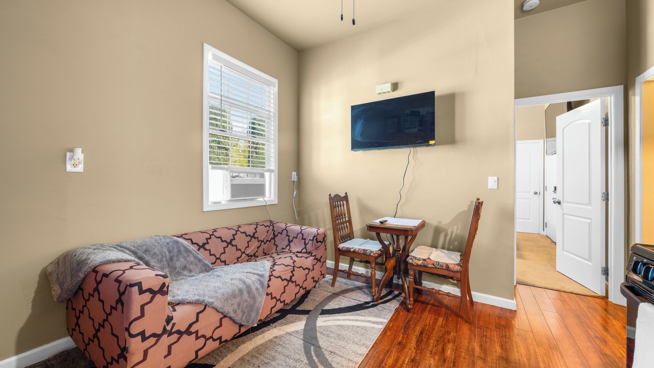 Photo of Livingroom in Southeastern Sacramento