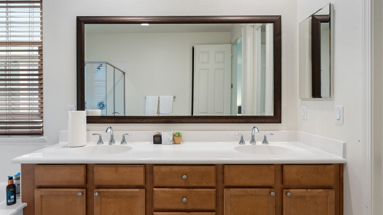 Photo of Bathroom in Ardenwood