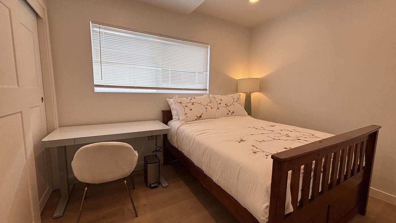 Photo of Bedroom in East San Mateo