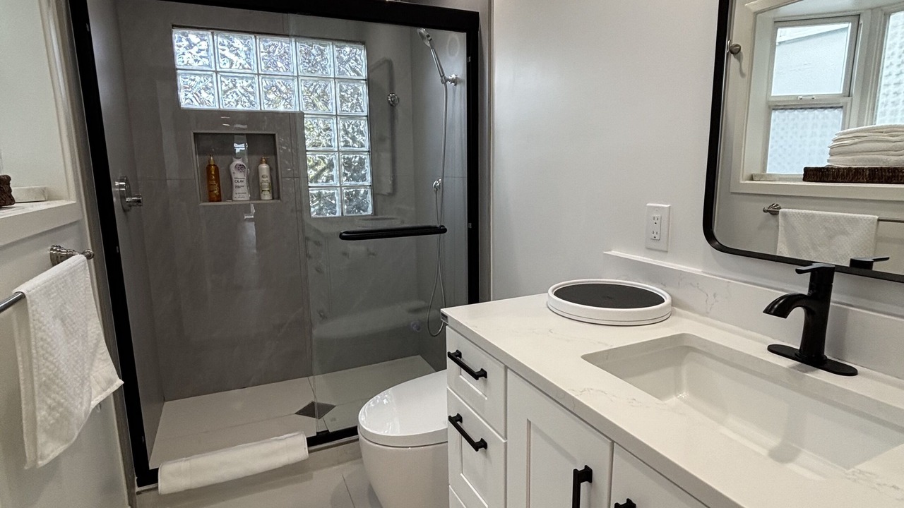 Photo of Bathroom in East San Mateo