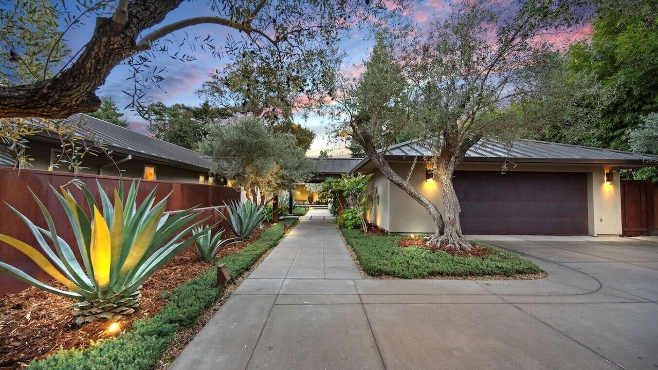 Photo of Outdoor in Arden-Arcade