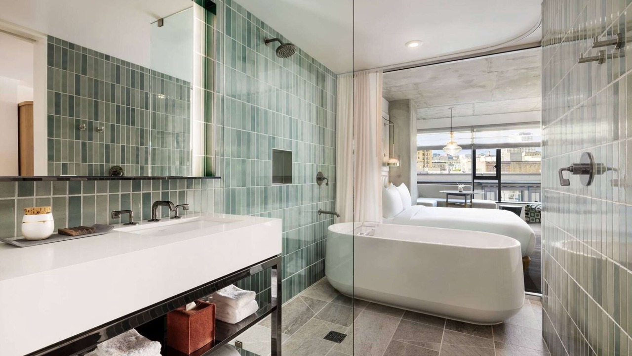 Photo of Bathroom in Tenderloin