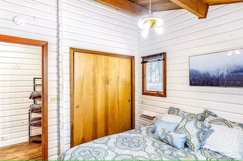 Photo of Bedroom in Cedar Ridge