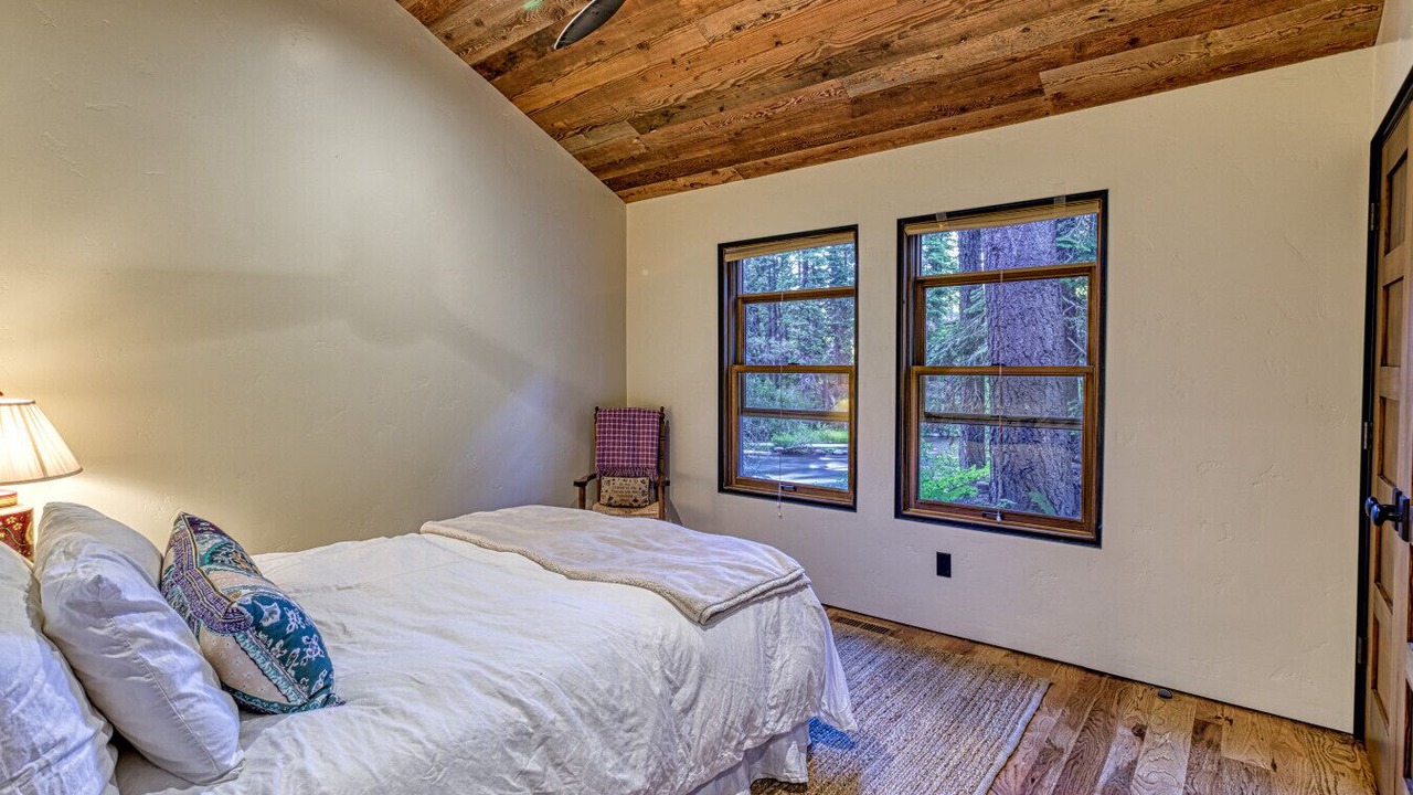 Photo of Bedroom in Tahoe City