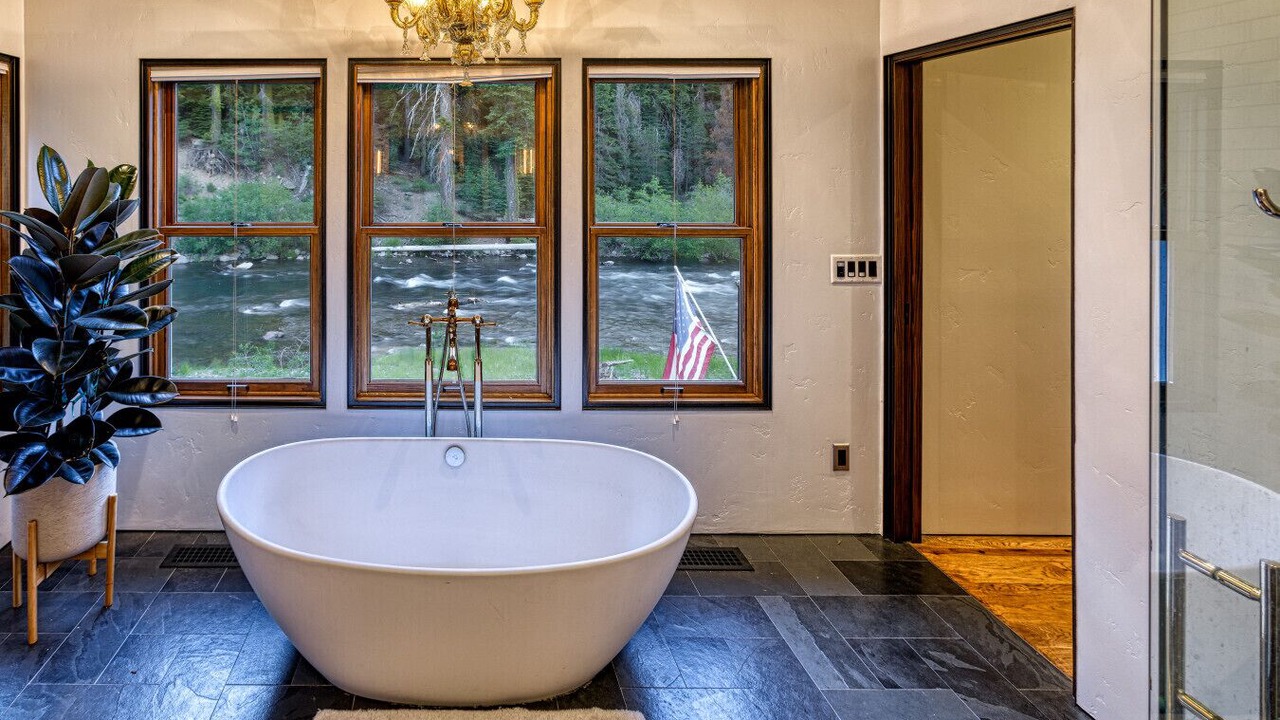 Photo of Bathroom in Tahoe City