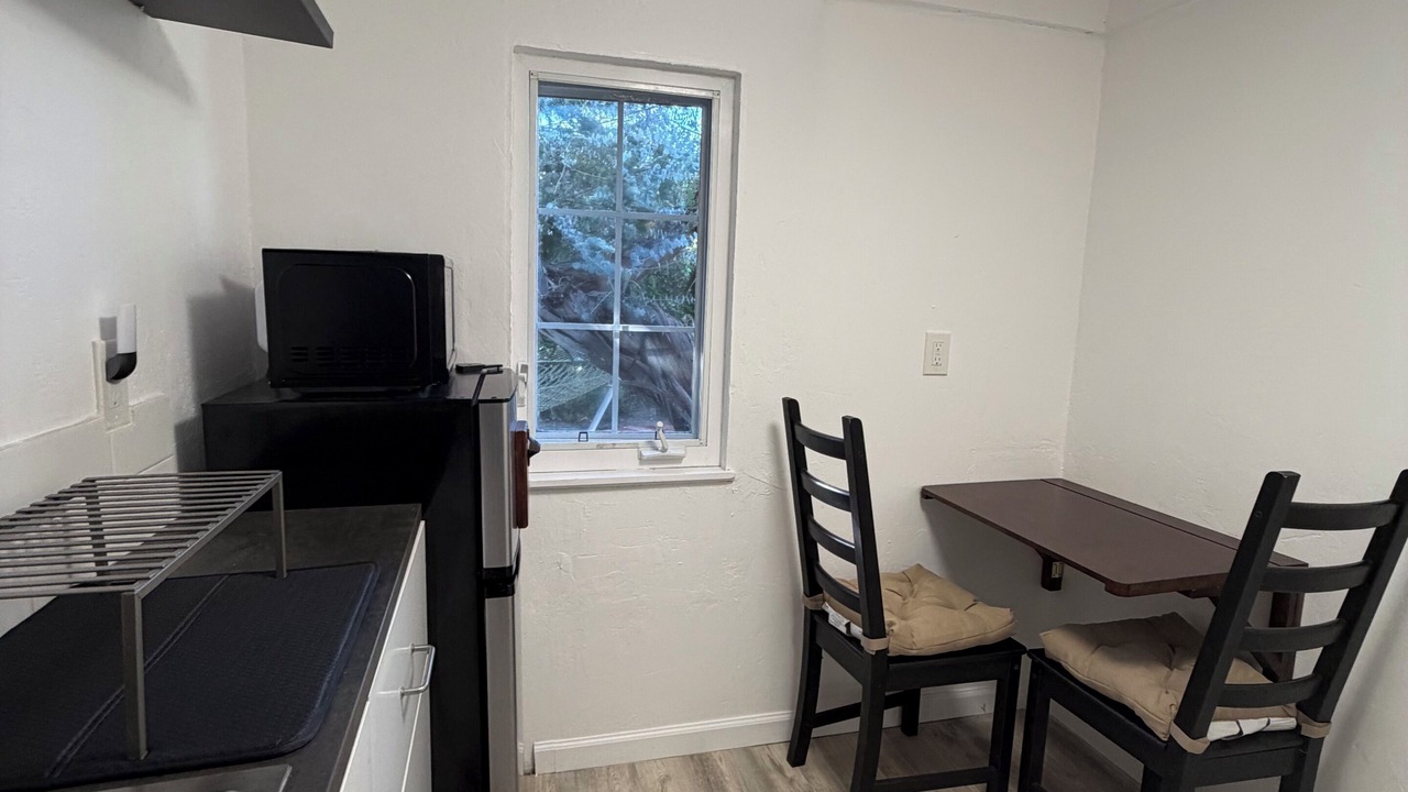 Photo of Kitchen in Leland Manor