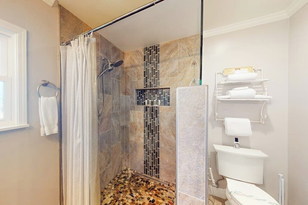 Photo of Bathroom in Del Rey Oaks