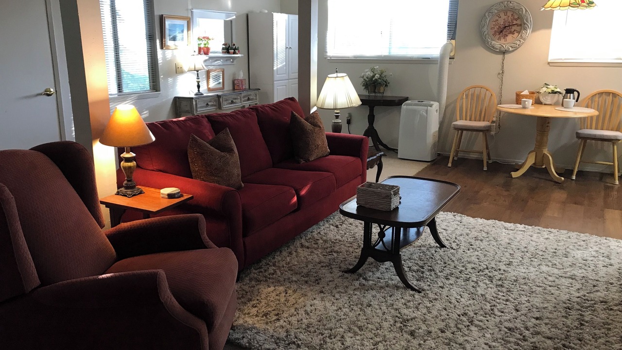 Photo of Livingroom in Auburn