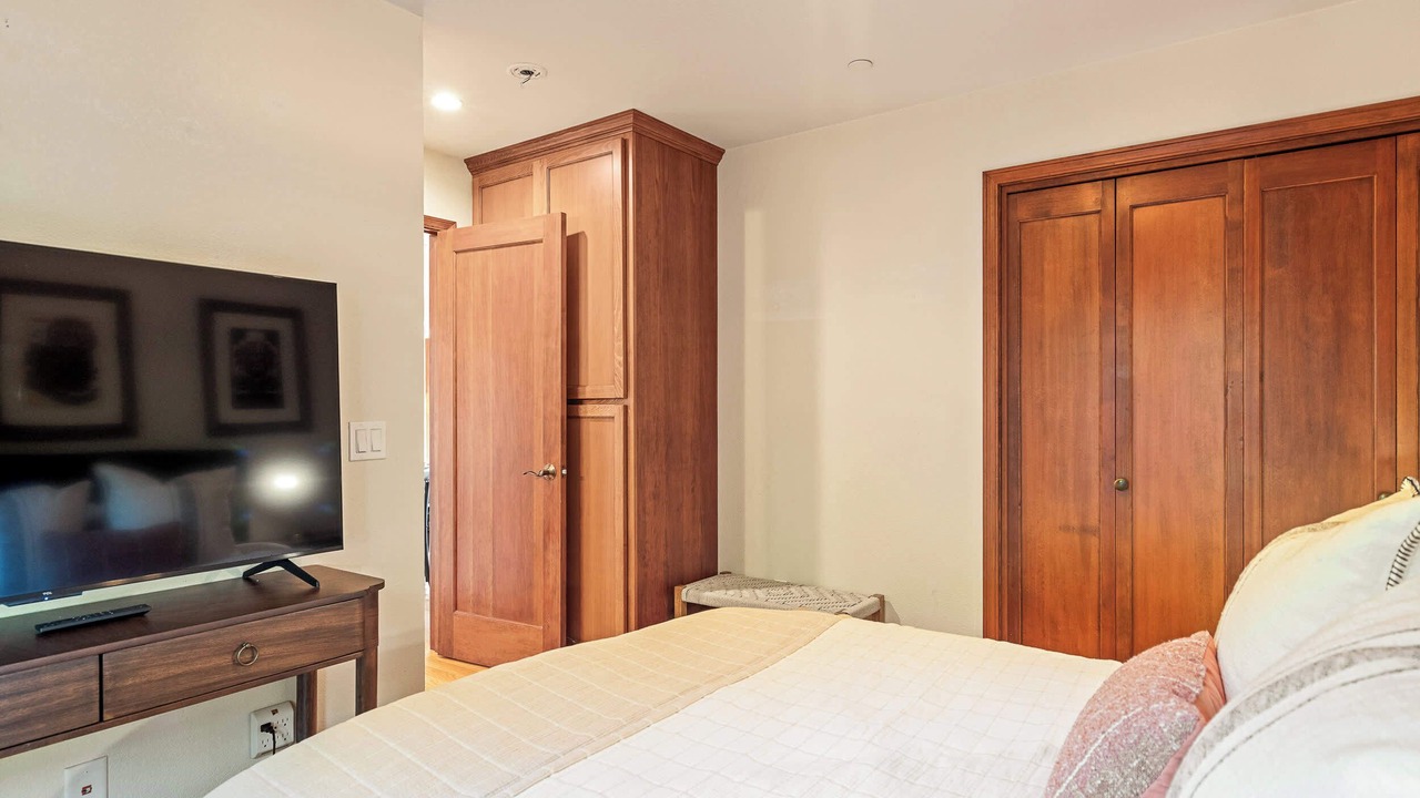 Photo of Bedroom in Santa Rosa