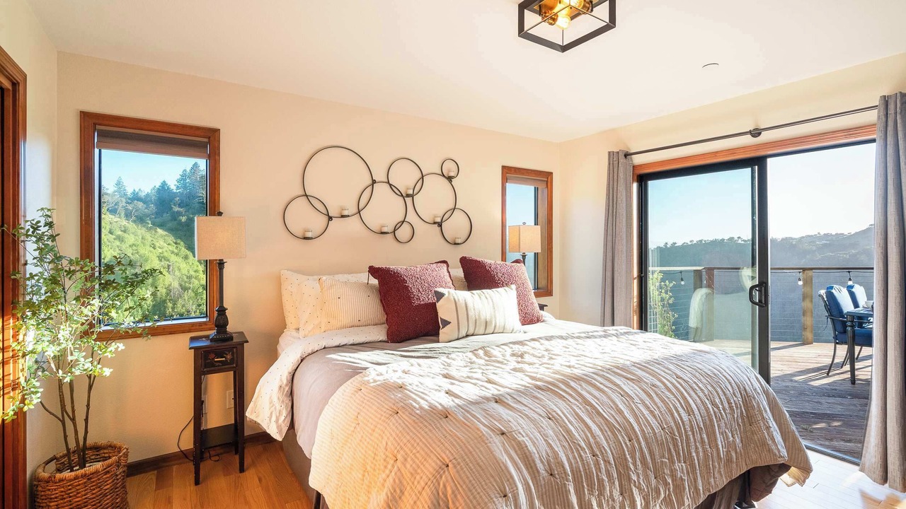 Photo of Bedroom in Santa Rosa