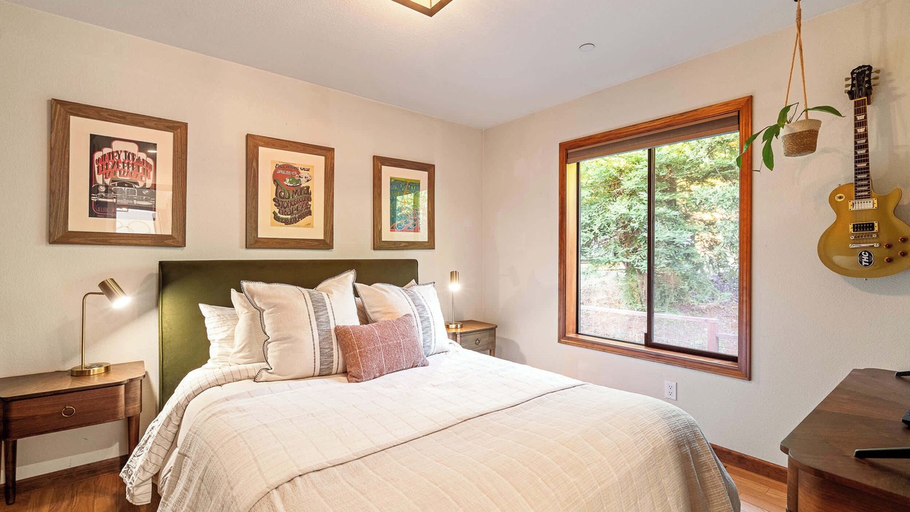 Photo of Bedroom in Santa Rosa