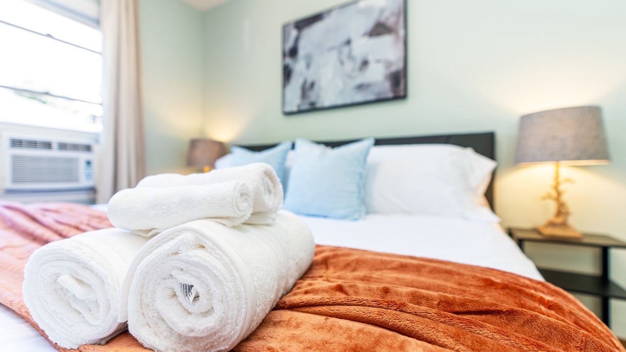 Photo of Bedroom in Loyola