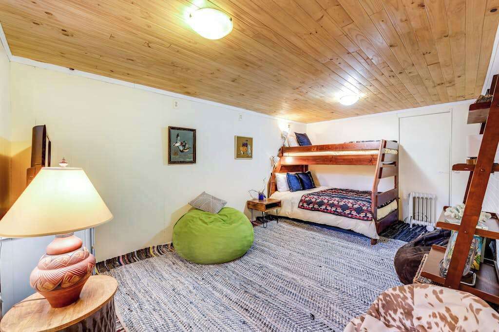Photo of Bedroom in Cloverdale