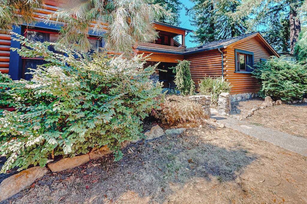 Photo of Bedroom in Guerneville