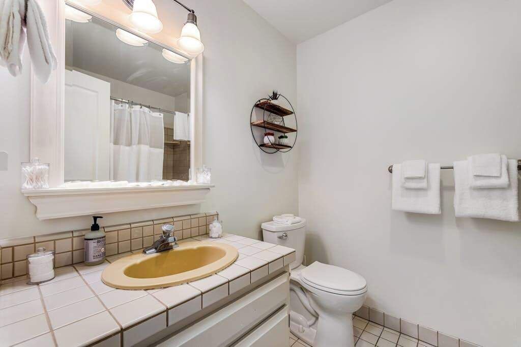 Photo of Bathroom in Cloverdale