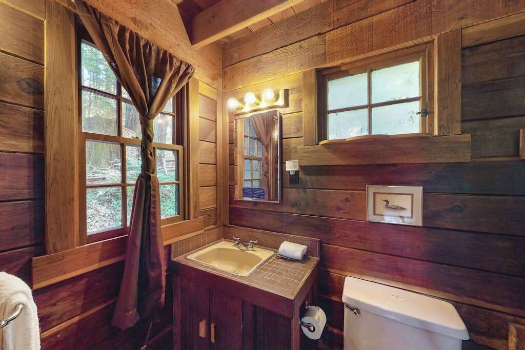 Photo of Bathroom in Cazadero