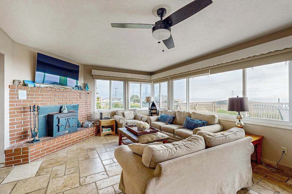 Photo of Bedroom in Bodega Bay