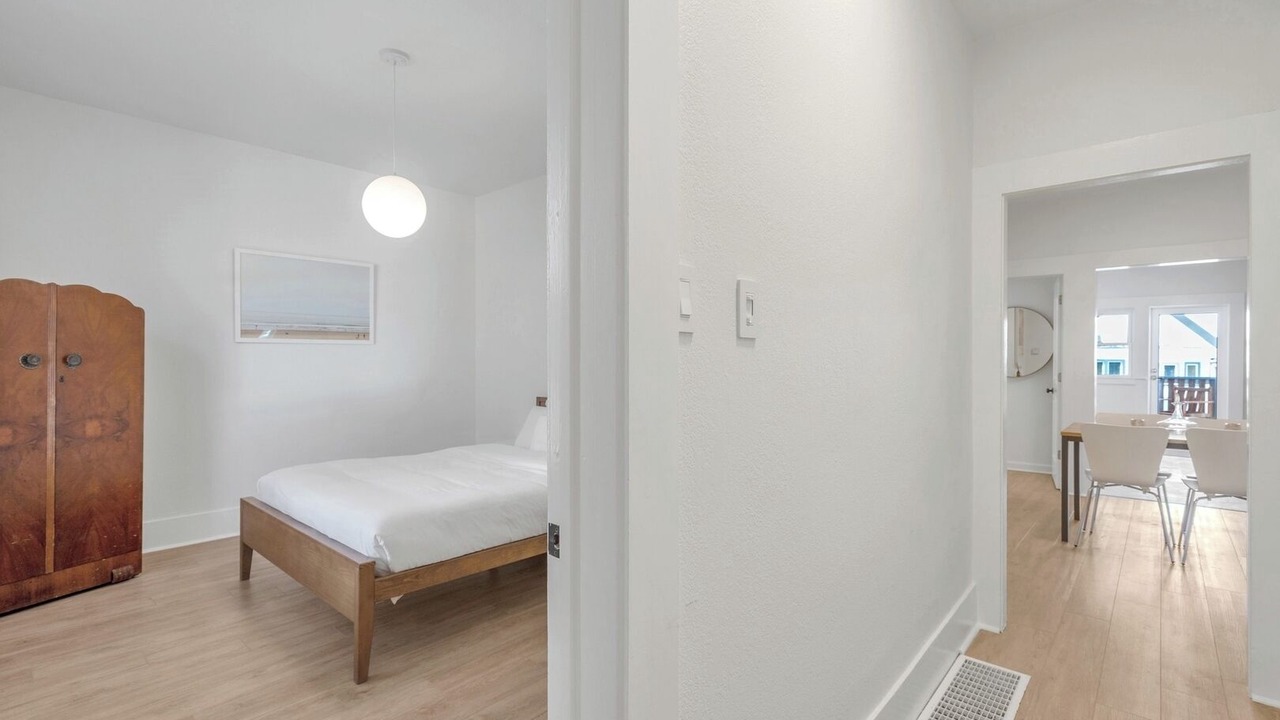 Photo of Bedroom in Outer Sunset